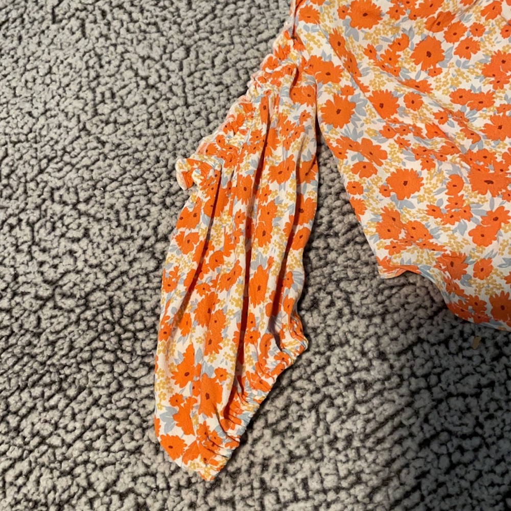 Top - Picture 3 of 4